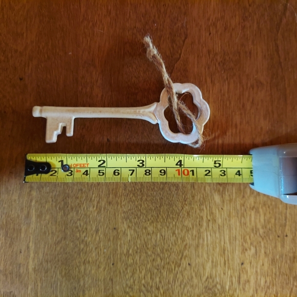 Decorative key - Picture 2 of 4